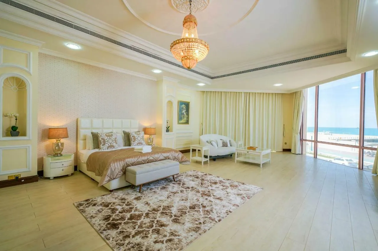 Hometown Apartments - Kite Palace - Lavish 7 Bedrooms Villa On Kite Beach Dubai 0*,