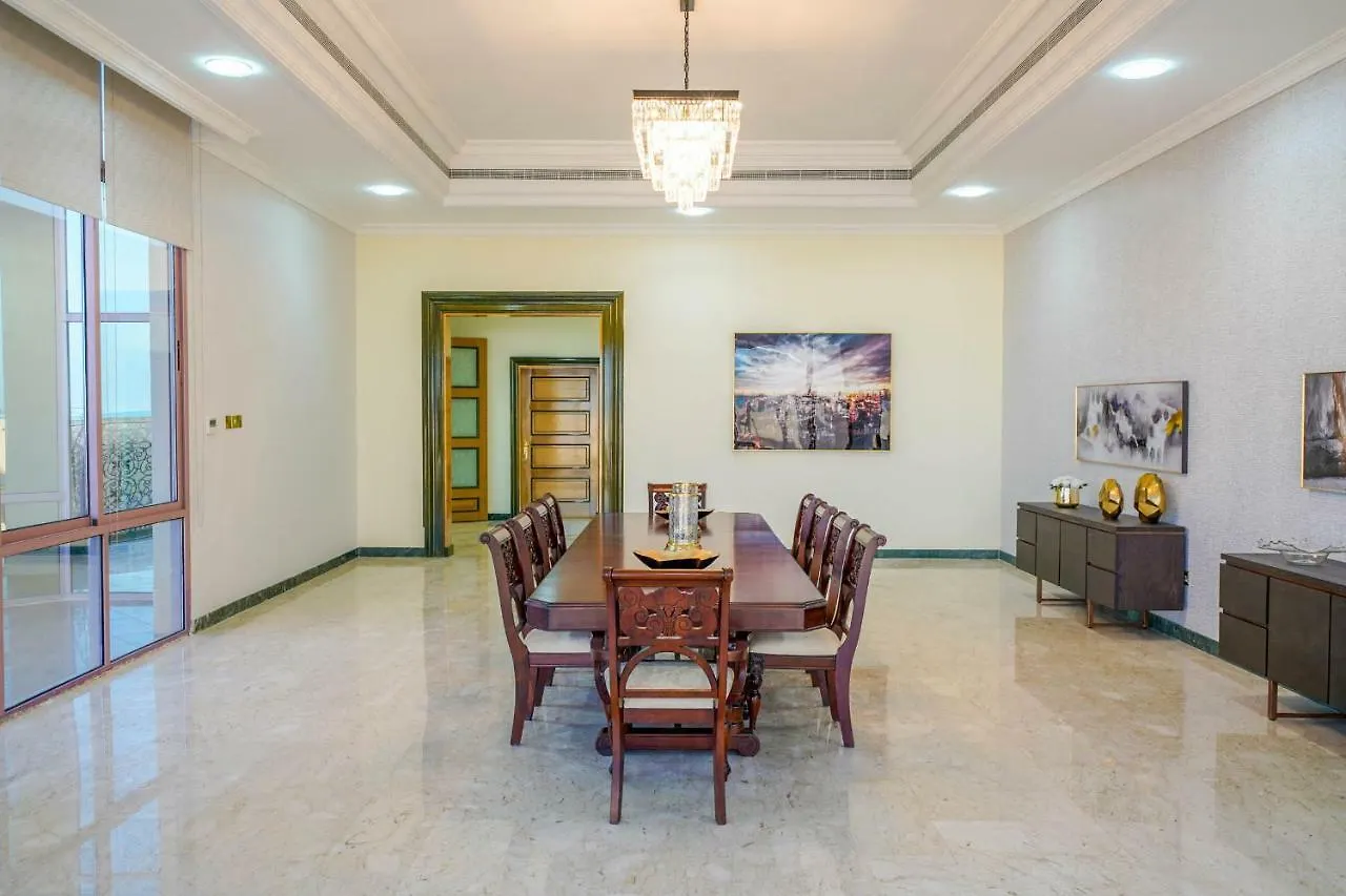 Hometown Apartments - Kite Palace - Lavish 7 Bedrooms Villa On Kite Beach Dubai
