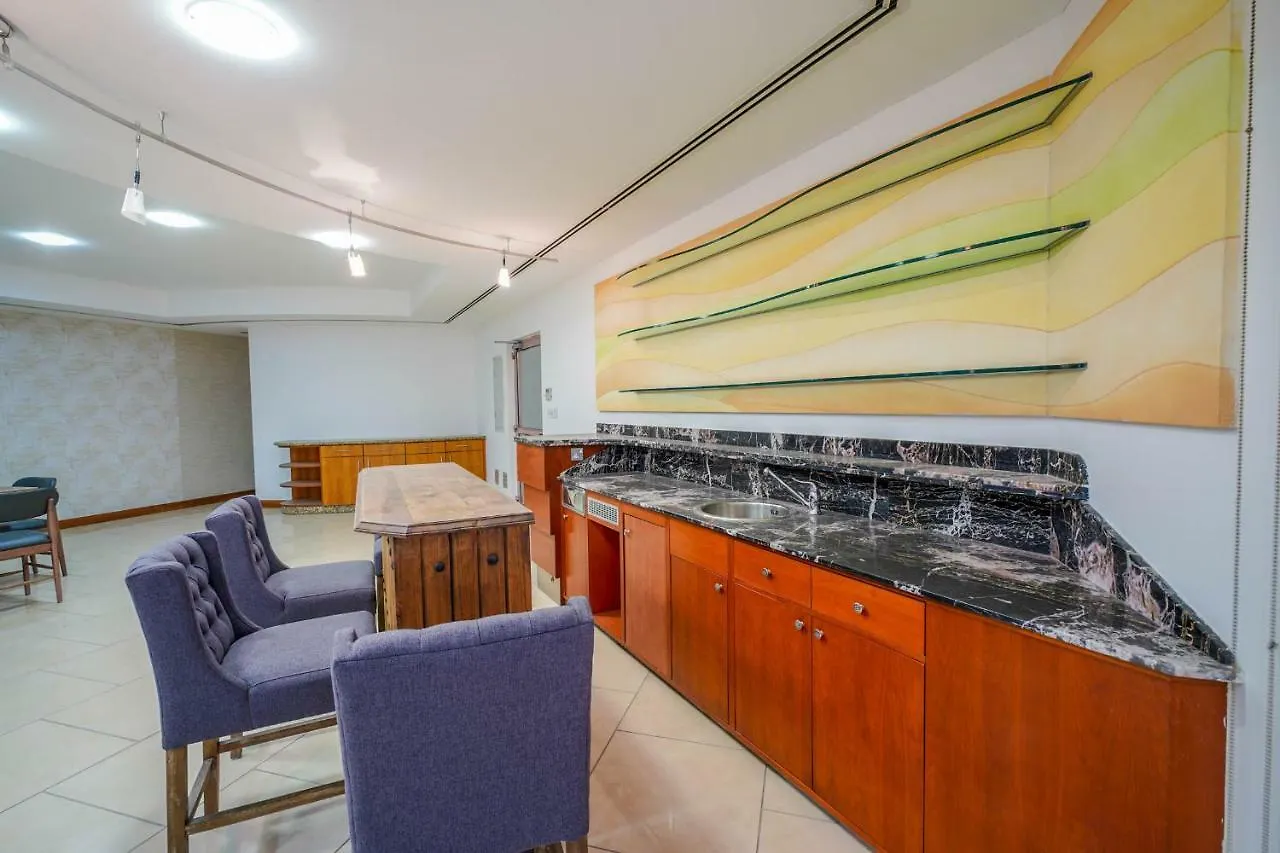 Hometown Apartments - Kite Palace - Lavish 7 Bedrooms Villa On Kite Beach Dubai