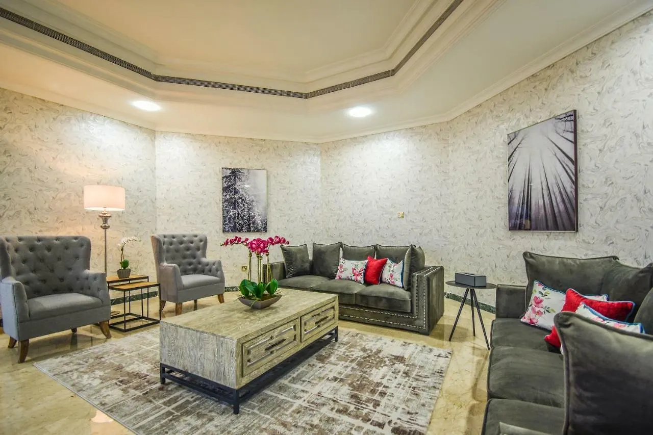 Hometown Apartments - Kite Palace - Lavish 7 Bedrooms Villa On Kite Beach Dubai